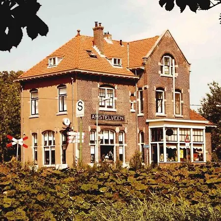 Station Hotel 4*